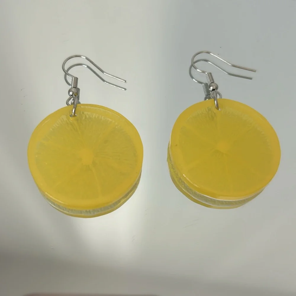 🍋🥂 Host Pick 🥂 New Transluscent Citrus Slices Earrings - Picture 7 of 10